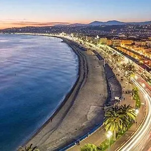 https://magic-design-1.fr-provencehotel.com